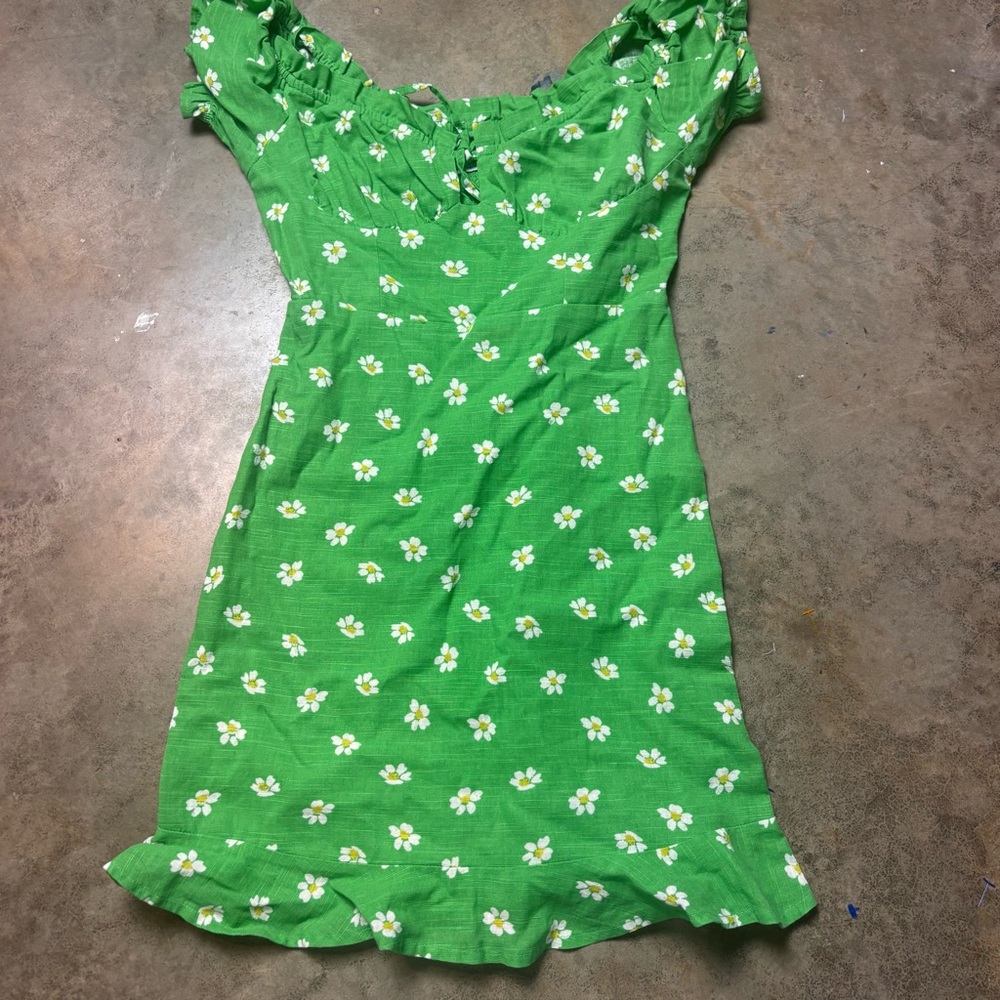 Urban Outfitters Magpie Off-The-Shoulder Green Daisy’s Mini Dress Womens XSmall
